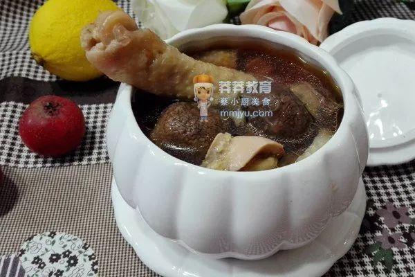 催乳食谱——红菇炖鸡 澳博app