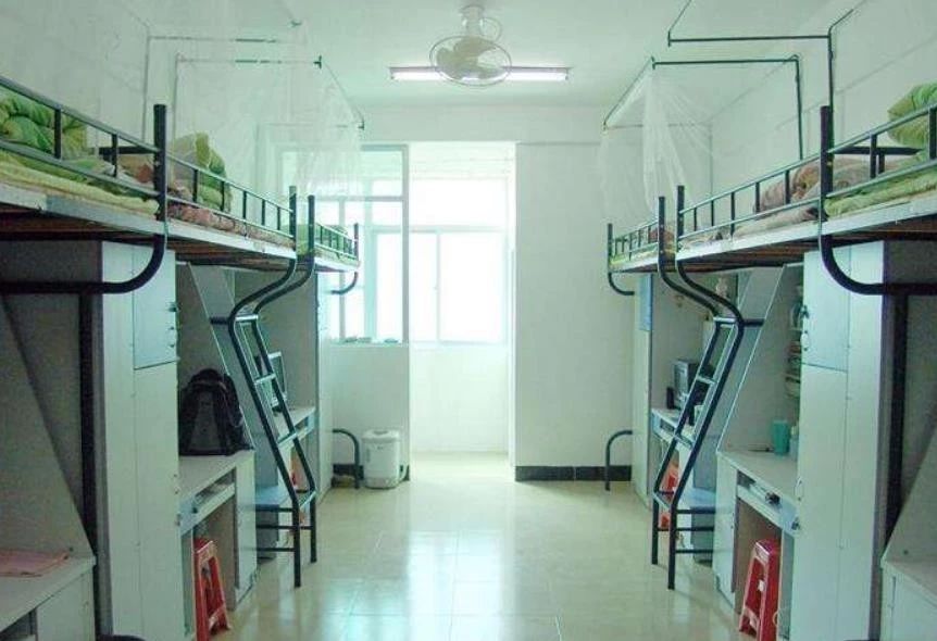 网络吐槽学校不装空调被通报?校方称:只是教育学生应文明用语 皇冠买球网站