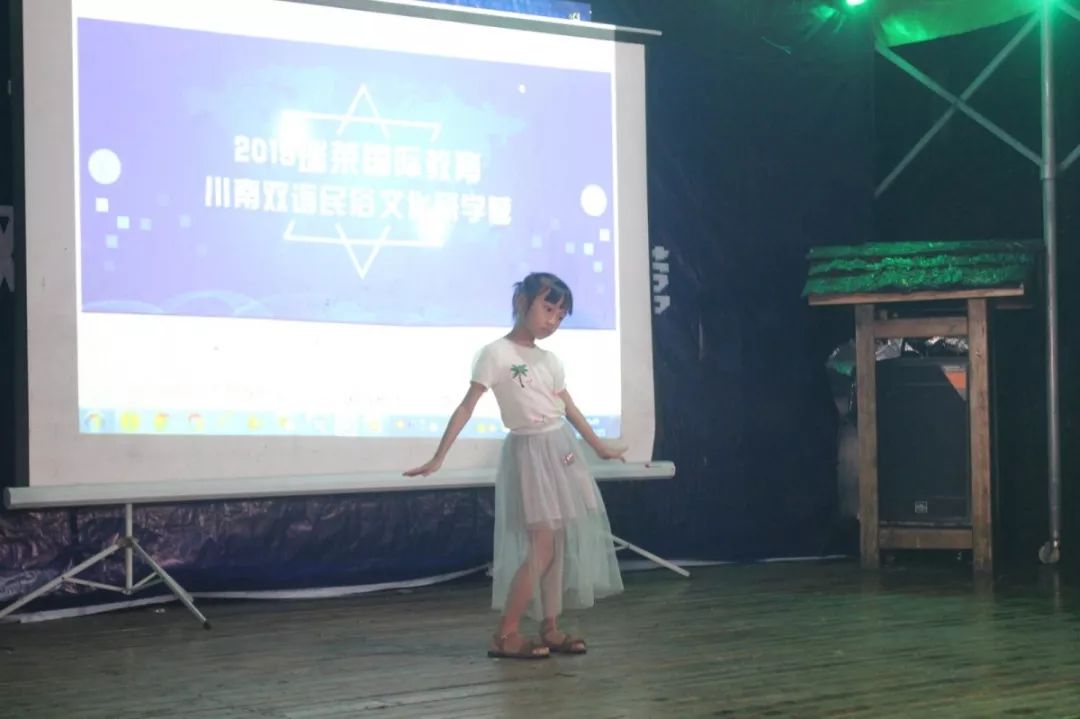 川南双语STEAM研学营第一期 ∣ 泸州电视台拍