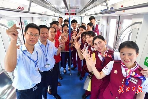 轻轨15岁生日,他们都回来了 凯时娱乐手机客户端