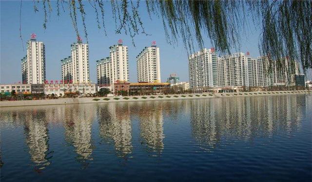 河南最宜居城市，连续十年国家十佳宜居城市，号称小江南
