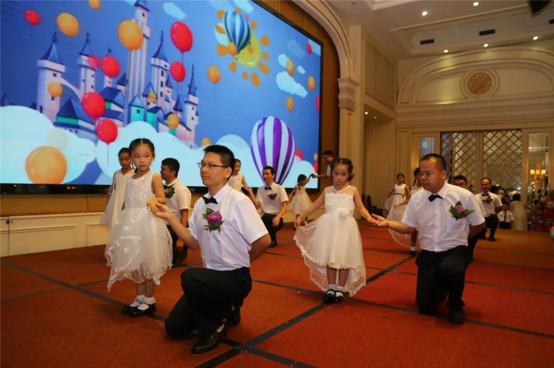 茂名市红黄蓝童心圆幼儿园2019届毕业典礼盛