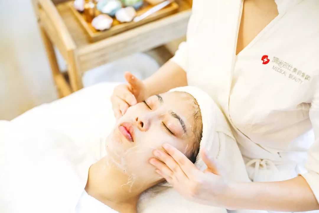 晒后修复 肩颈瑜伽 润泽补水 胸部疏通 眼部spa 堪比整容的面部spa