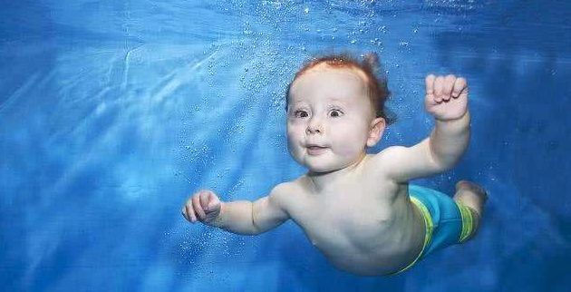 婴游网助你远离婴儿游泳误区，让宝宝畅快游泳！ 坚持婴儿游泳的好处 婴儿游泳动作指导 婴儿游泳误区你知道吗