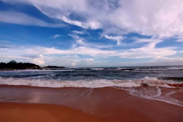 "广东十大最美海滩"汕尾红海湾纯玩二天,踏浪,海鲜两不误!