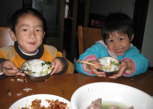                     孩子小小年纪停止发育，4种常见食物是祸根，医生：小孩子少吃