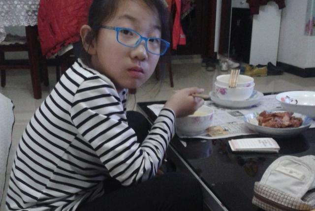                     孩子小小年纪停止发育，4种常见食物是祸根，医生：小孩子少吃