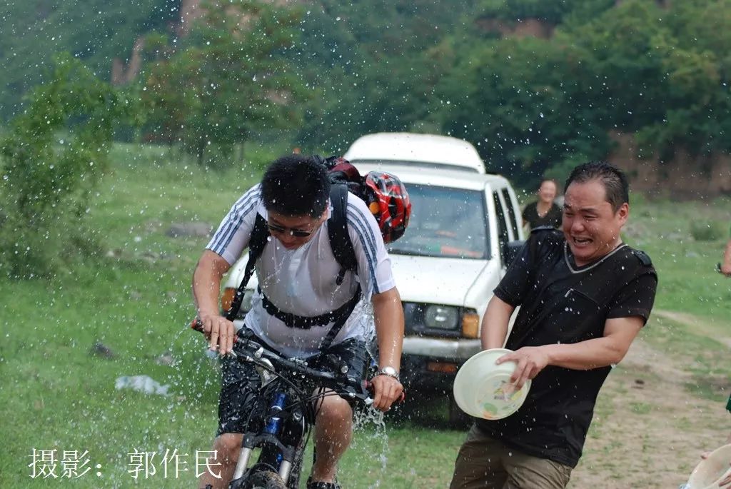 郭作民:十年前凤凰屿·骑行扎营泼水狂欢 九州娱乐金百利网