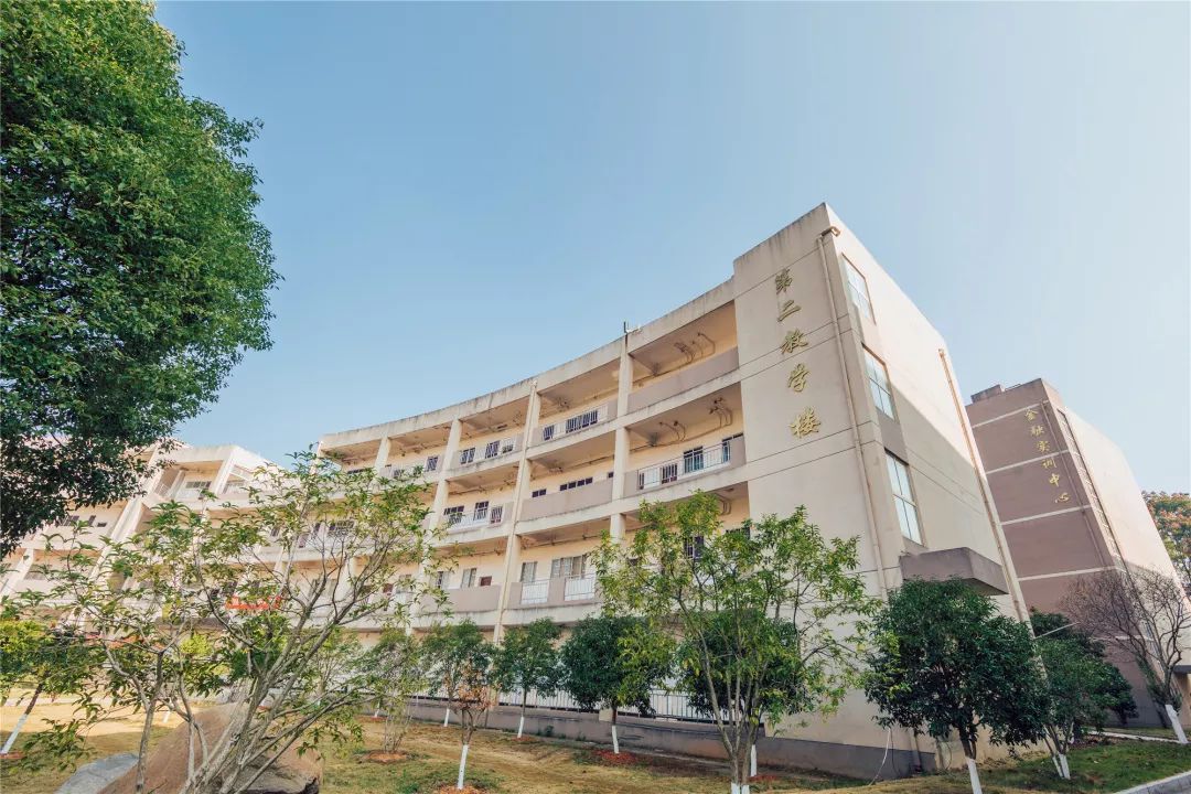 学校简介|欢迎报考江西旅游商贸职业学院