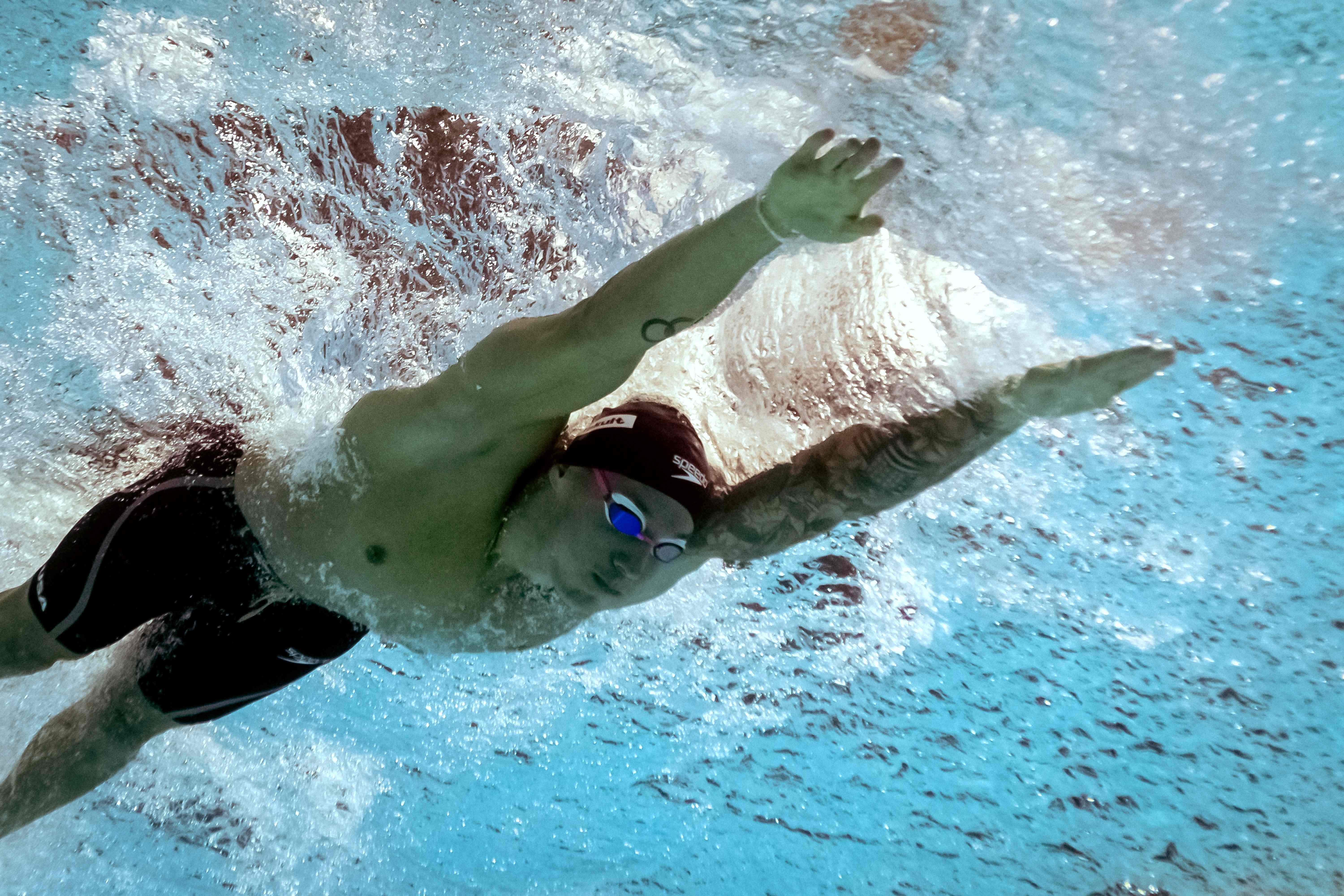 游泳男子100米蝶泳美国选手德雷赛尔夺冠