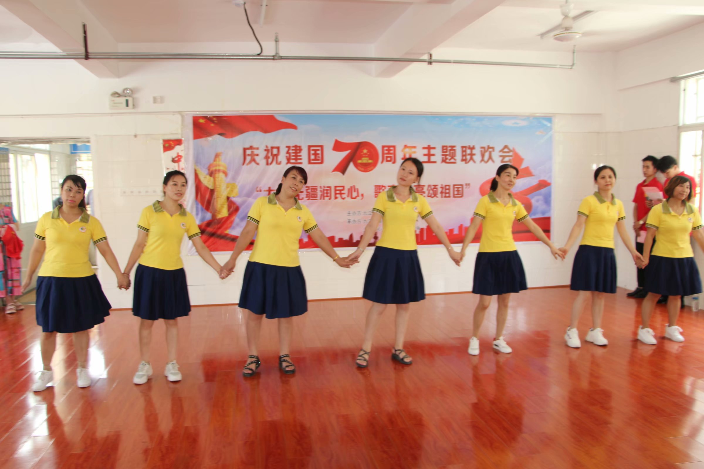 以歌舞传唱,用爱心传情_九江市