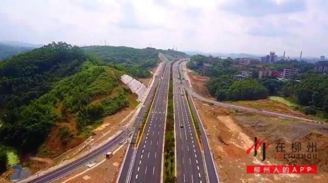 航拍|柳州东外环全线通车,10多分钟就可以从鹧鸪江上桂柳高速