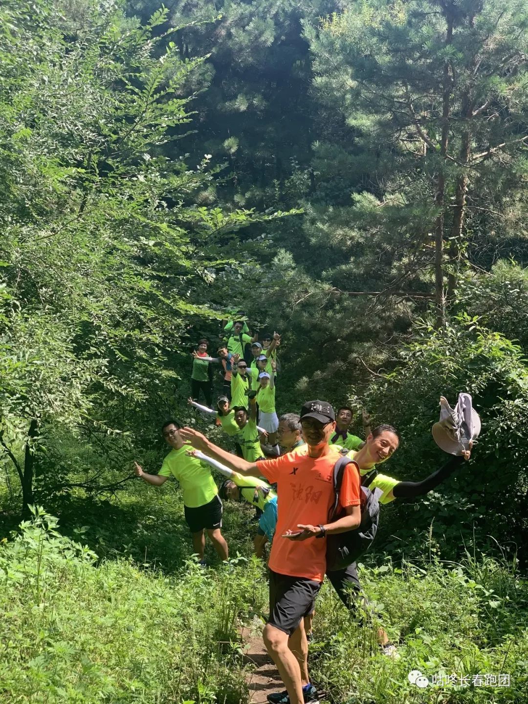 火辣盛夏净月吸氧记咕咚长春跑团净月徒步