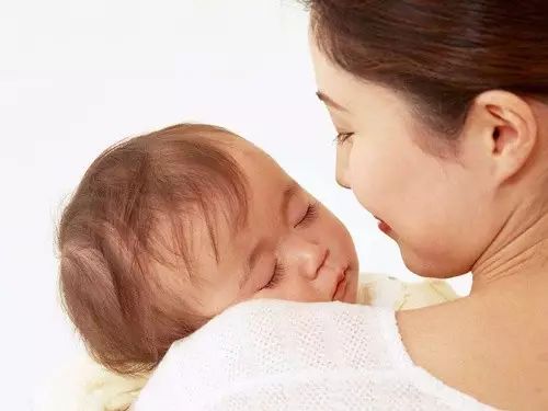                     宝宝好几天不便便，可能是“假便秘”！
