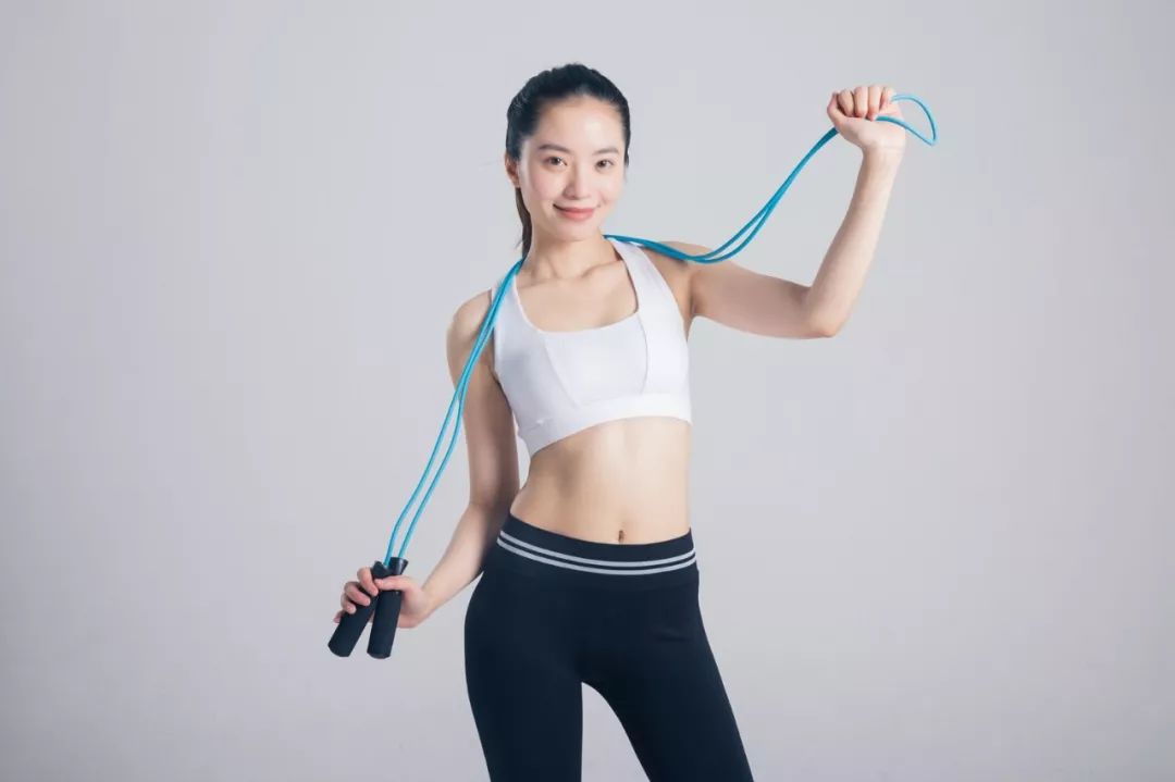 弹力带练臀可以代替器械吗 ed3342f9d23b4e8c9e31761859768491.jpeg