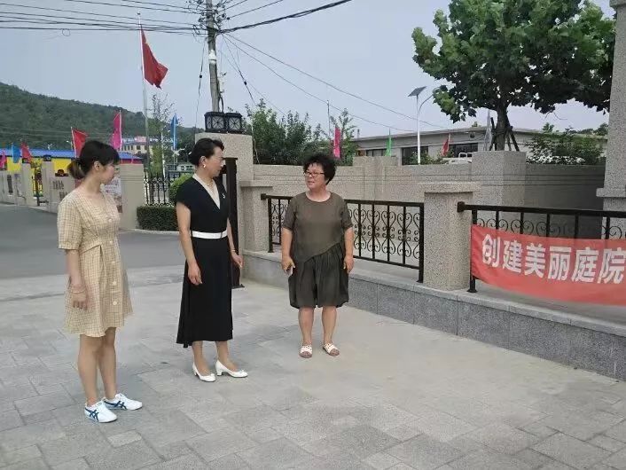 盖州市妇联领导到基层调研妇联工作