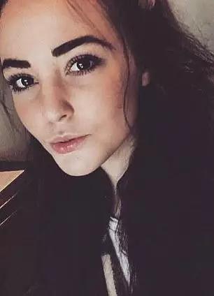 英国美女主播直播性表演意外将自己勒死,观众