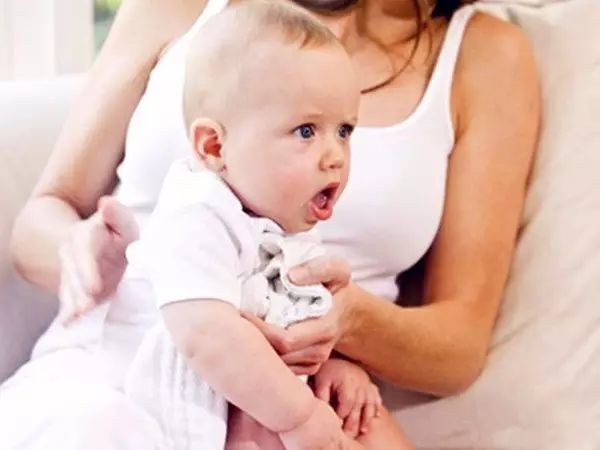                     月嫂总结那些被新手妈妈问过一万遍的问题