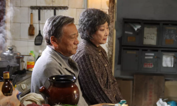 回家看看不容易 健康向左膳食营养补充食品让爸妈心满意足 九五至尊pt电子游戏