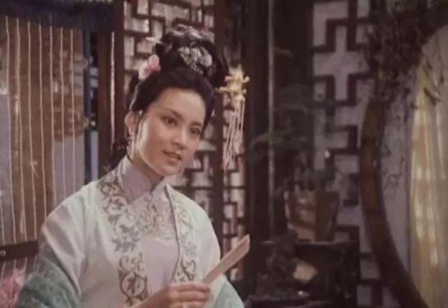 经典老歌：一首《杜十娘》听得如痴如醉，背后的故事更让人​怜惜