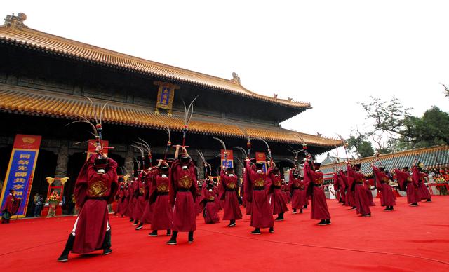 济宁常住人口_今年山东常住人口将破亿 三年后济青或成特大城市(3)