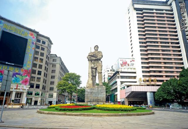 广州:羊城丹心迎新生_海珠广场