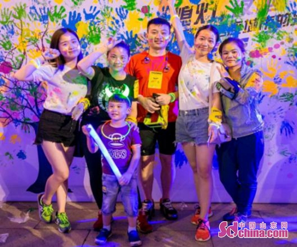 方特荧光跑将于8月7日开跑 点亮浪漫夜晚