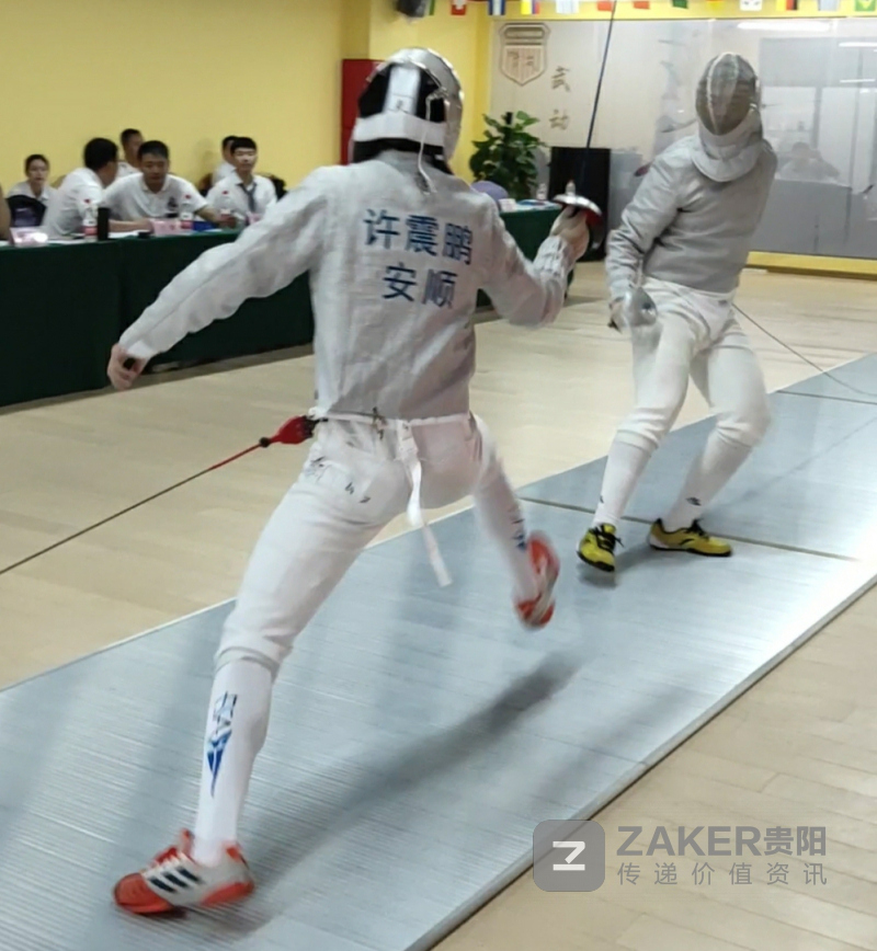 6 支代表队 176 人参赛!2019 年贵州省青少年击剑锦标赛开赛