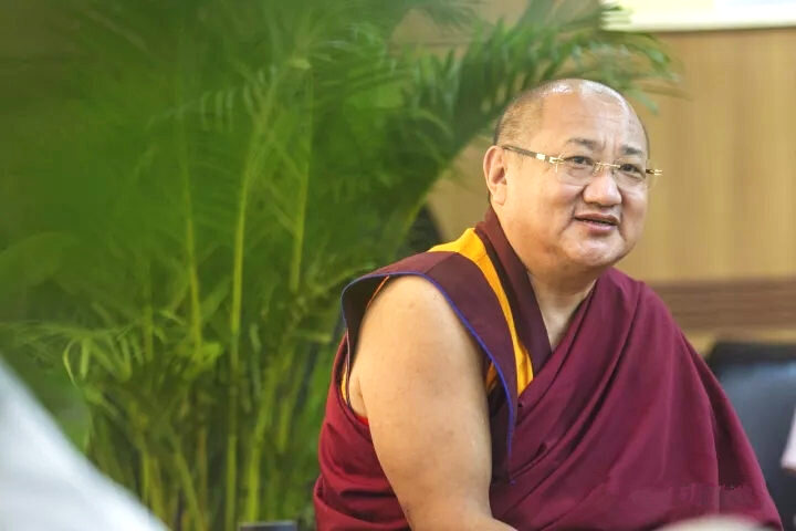 居士问:晚上烧香是否会招来外魔?