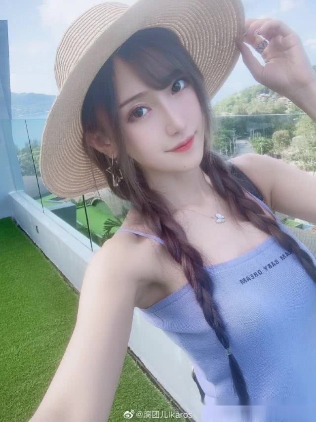 lol:泰国游归来,腐团儿晒出泳装照,一个背影便胜过千言万语