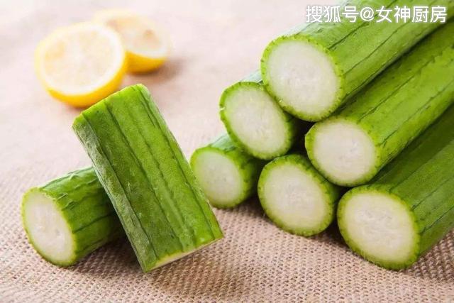 丝瓜的新做法,加入蒜蓉和粉丝蒸一蒸,比吃肉更香,还能清肠减脂 诚博娱乐注册平台