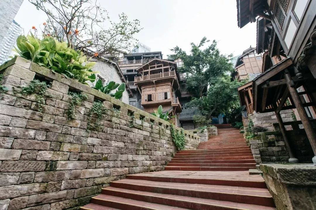 霸屏央视 十八梯又一次惊艳全国(含多个视频)_重庆