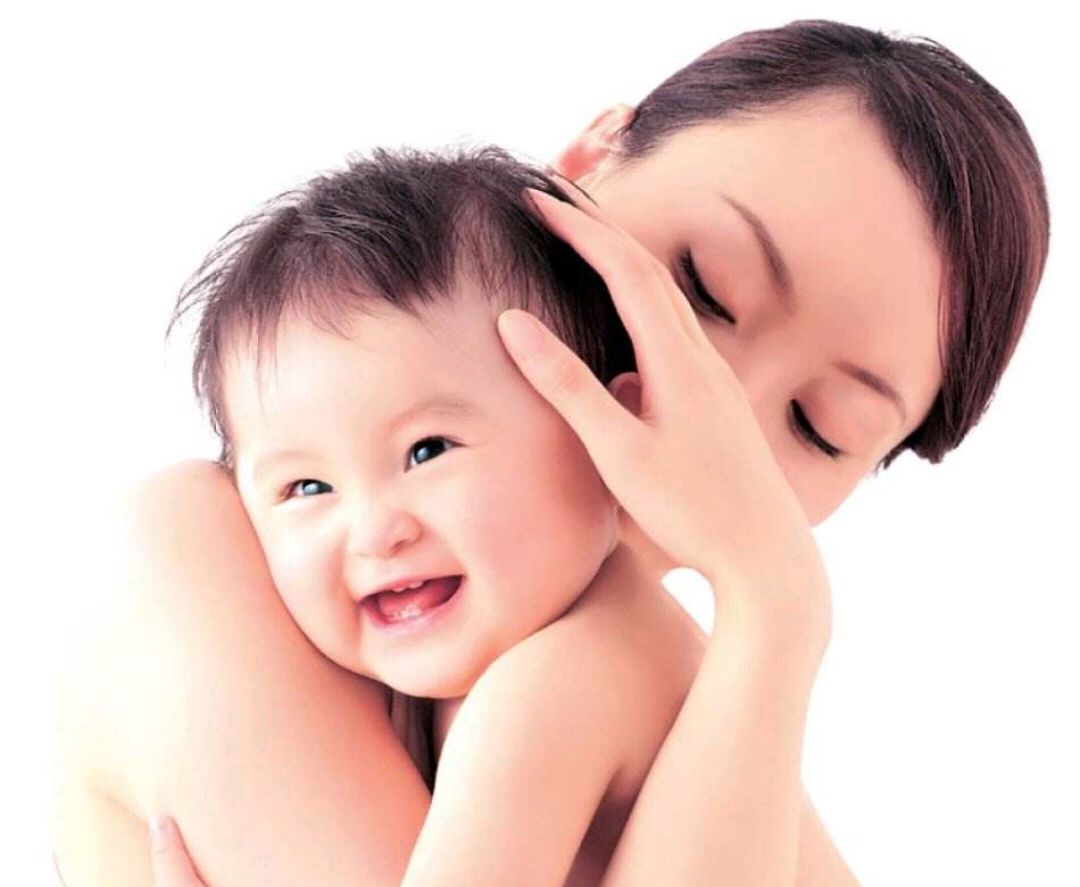                     原创            小宝宝不能随便抱，不注意这几件事，可能会损伤骨骼发育