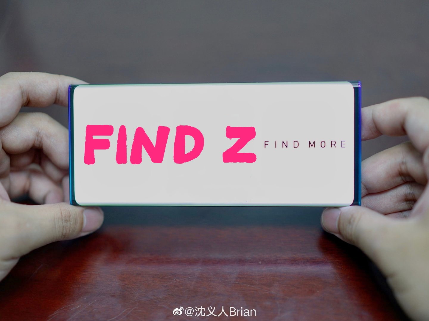 Find Z官宣!OPPO官方宣布88°瀑布屏真机:撞