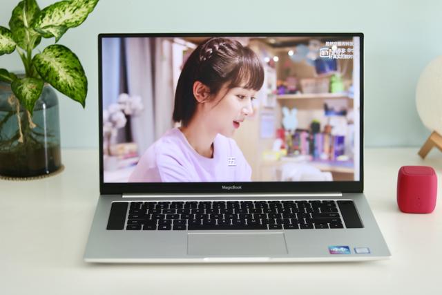 ��ҫMagicBook Pro��ϸ���⵱����ֵ���Ƽ��ĸ�����ȫ�����ʼǱ�...