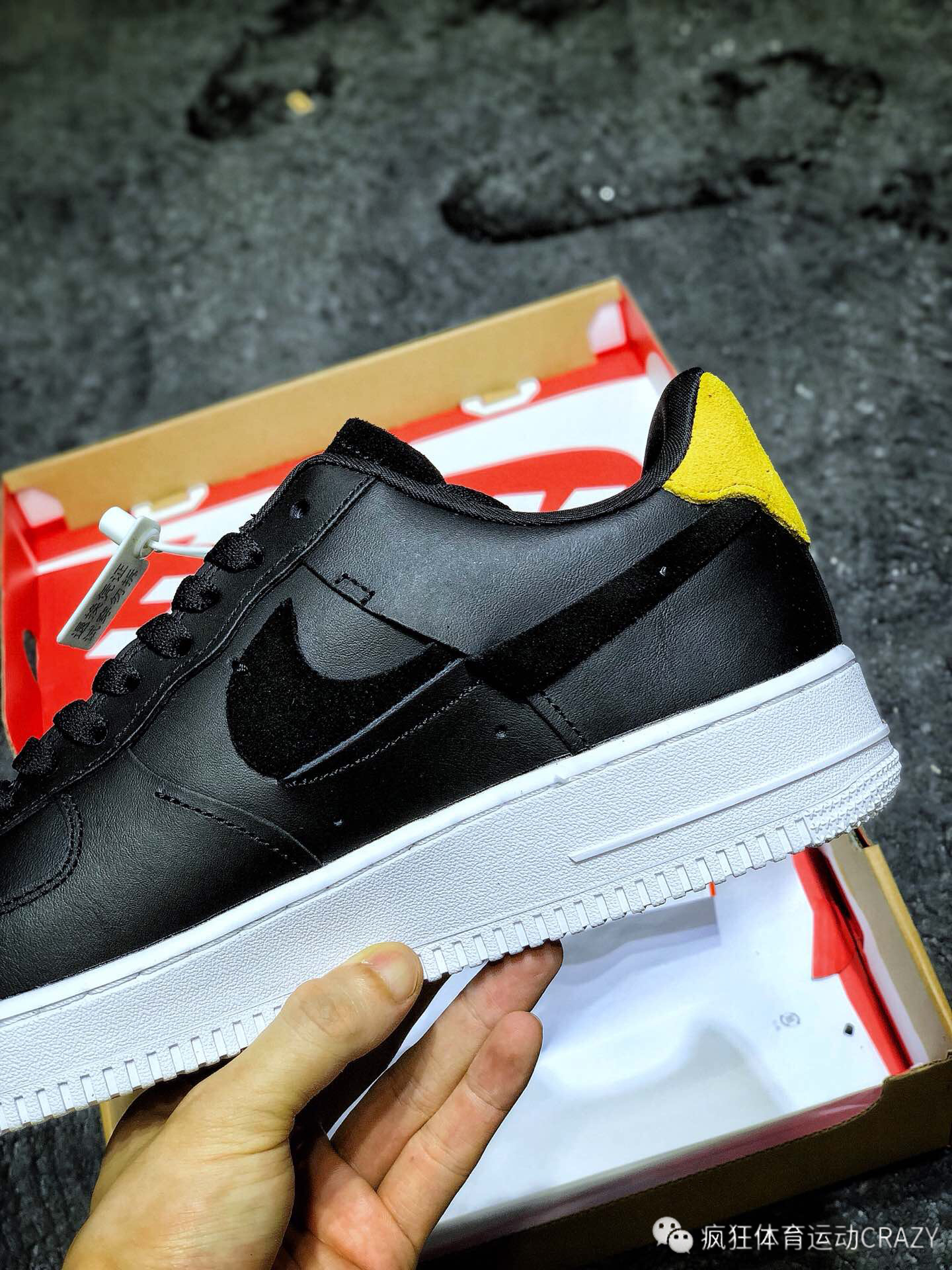 耐克黑色空军低帮断钩 nike wmns air force 1 lx 解构板鞋