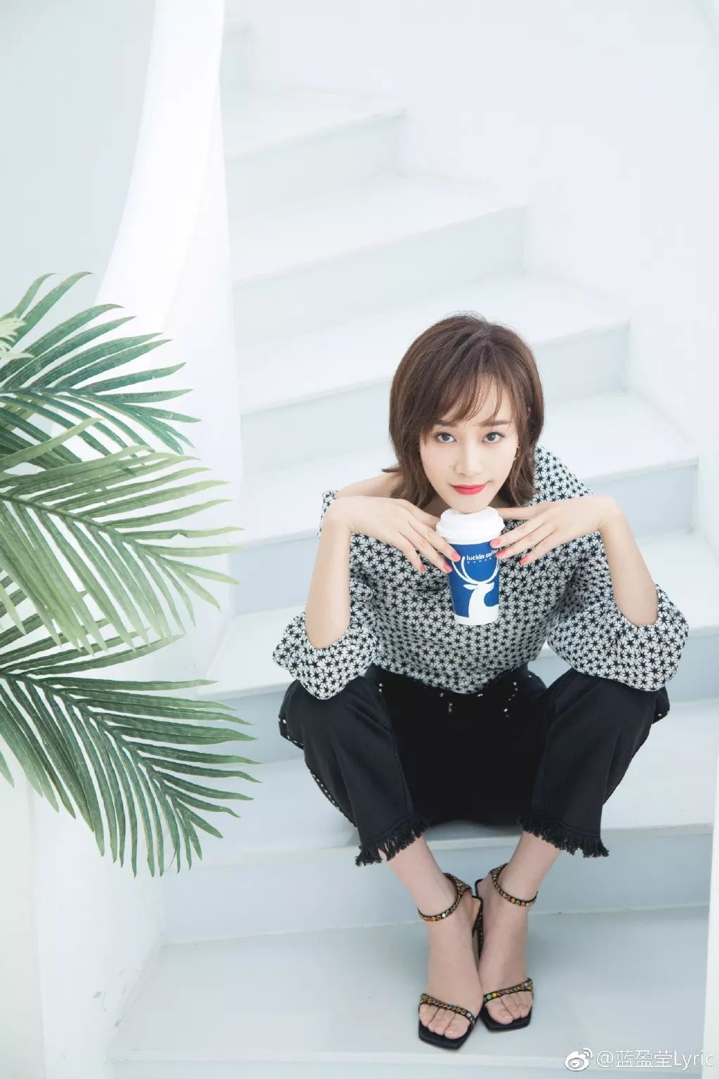 宝藏女孩蓝盈莹,《时间都知道》化身行走的表情包!