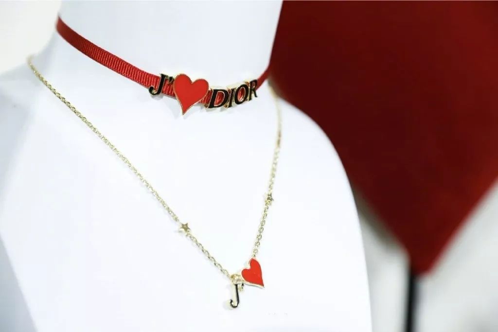 ������Ϧ�����޶���ʲô? BVLGARI��Tiffany��Diorȫ��love...