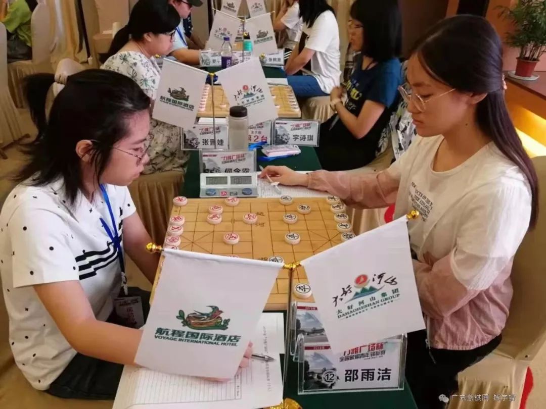 别人家的娃!14岁湖州女孩成为最年轻国家象棋女子大师