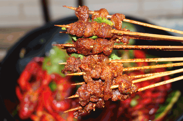 油光锃亮的一大串把把烧