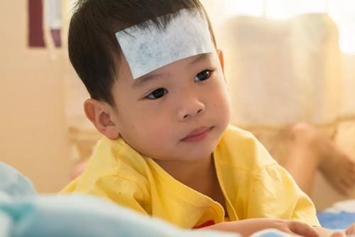                     8月份多给孩子吃2种水果，体质好少生病，孩子健康家长放心