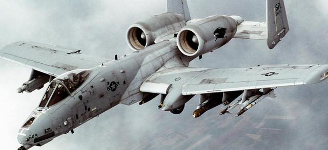 原创a10攻击机不得不说的历史过于皮实耐用竟让美军感到嫌弃