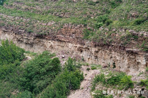 山西运城中条山发现挂壁公路,比郭亮村保留原