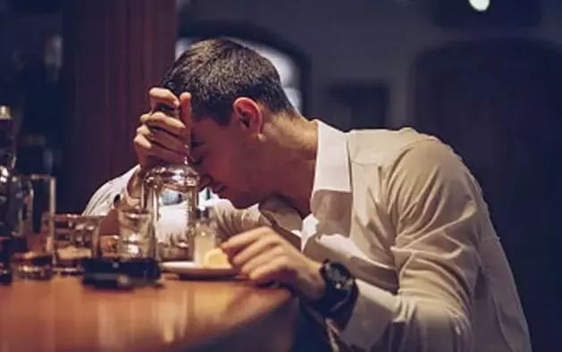 酒类小知识—喝醉酒恶心,难受怎么办 吃这些水果,蔬菜轻松搞定!