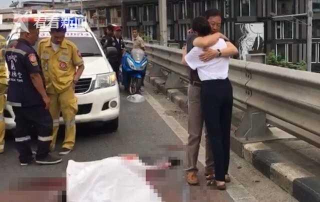 37岁公司高管骑摩托撞上高架护栏惨遭切颈 头盔包颅滚出20米远 正规十大赌博平台大全