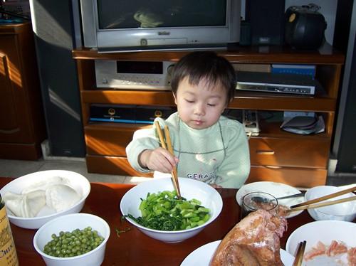                     8月份多给孩子吃2种水果，体质好少生病，孩子健康家长放心