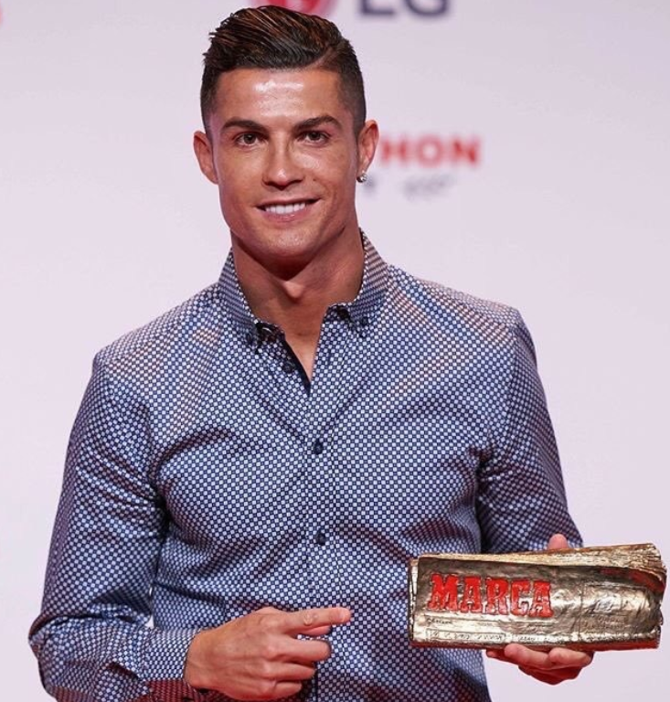 暖化了!皇马小球迷告诉C罗:你离开皇马我很难