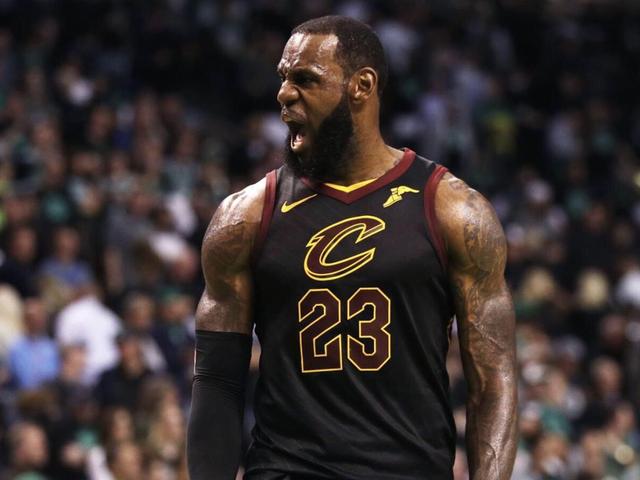 詹姆斯总得分破纪录大概率在哪场 e4465a05b65247e9b066f6c2efc340ec.jpeg