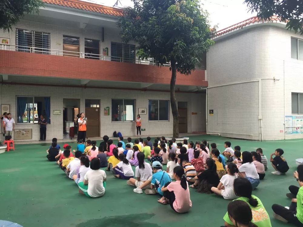 党建引领社区治理创新 | 伦教党校工作有新动向,仕版暑期夏令营有