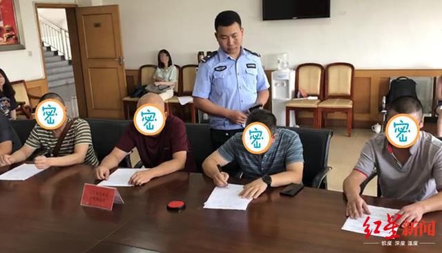 该!客车核载39人实载50余人 客运公司与驾驶员都被罚 澳门百家乐